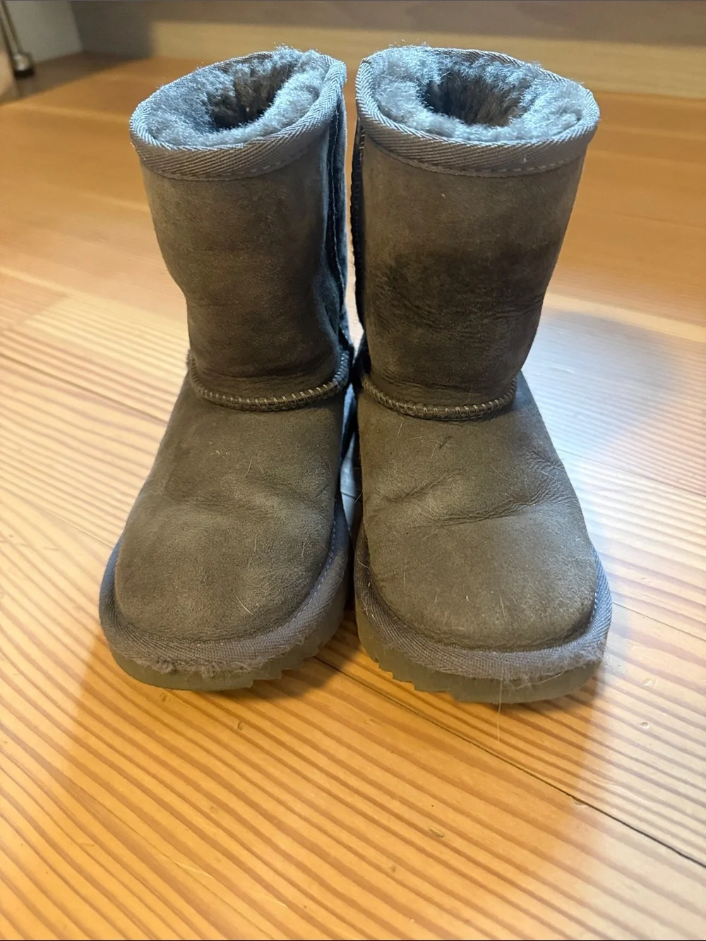 UGG authentic kids